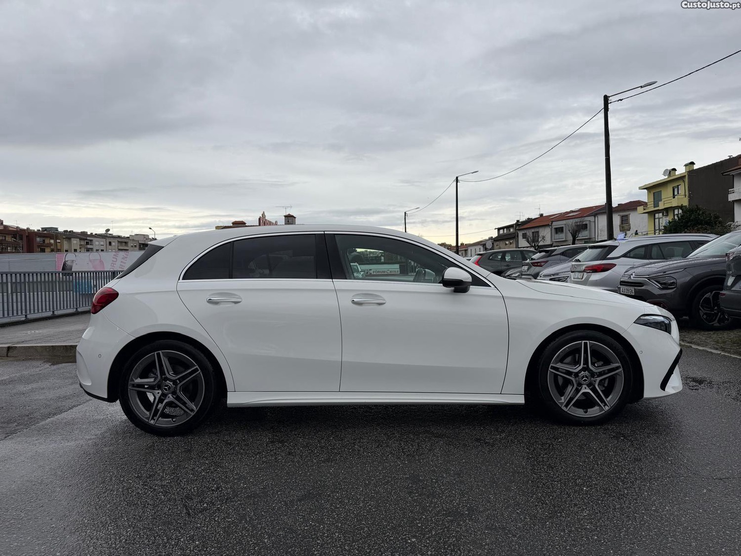 Mercedes-Benz A 200 d AMG Line Aut. — fotografia 23