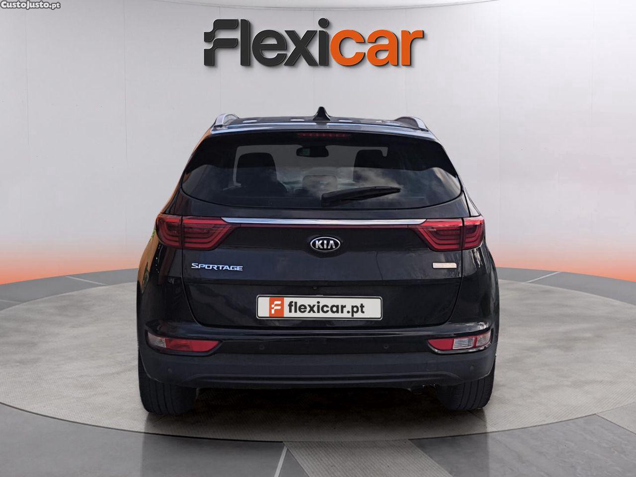Kia Sportage 1.7 CRDI ISG TX — fotografia 12