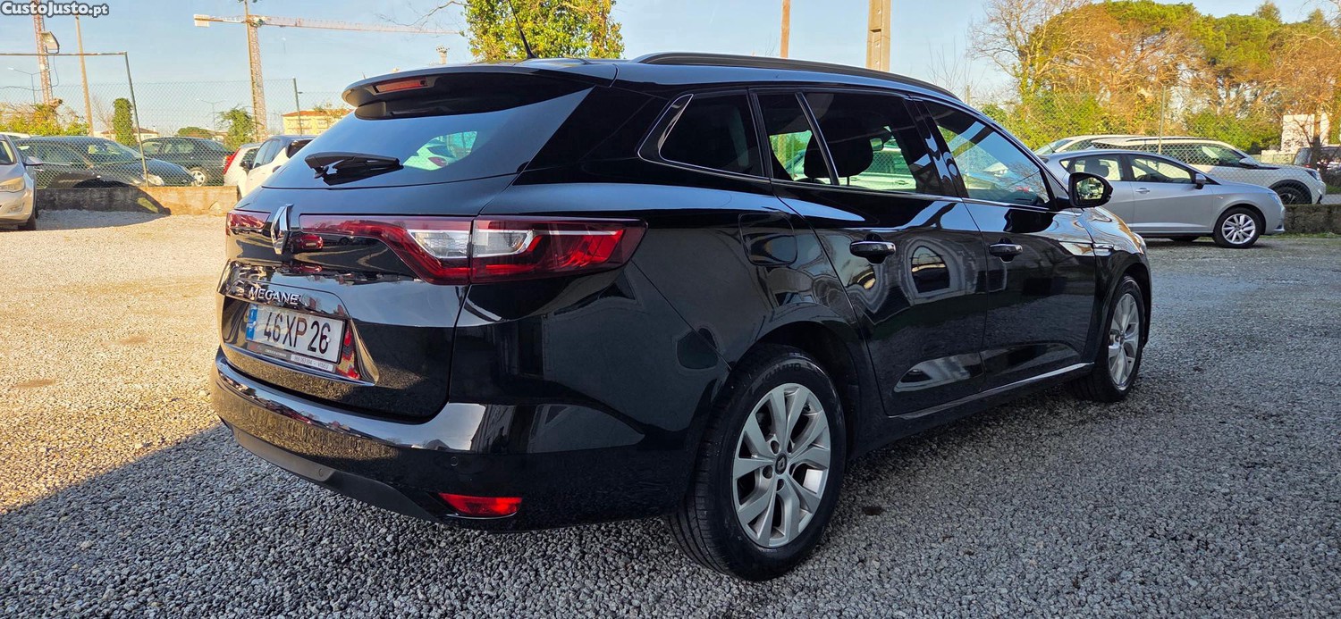 Renault Mégane Sport Tourer Limited 115Cv — fotografia 14
