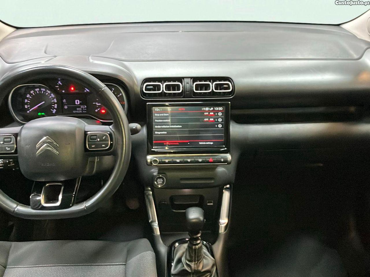 Citroën C3 1.5 BlueHDi Shine — fotografia 13