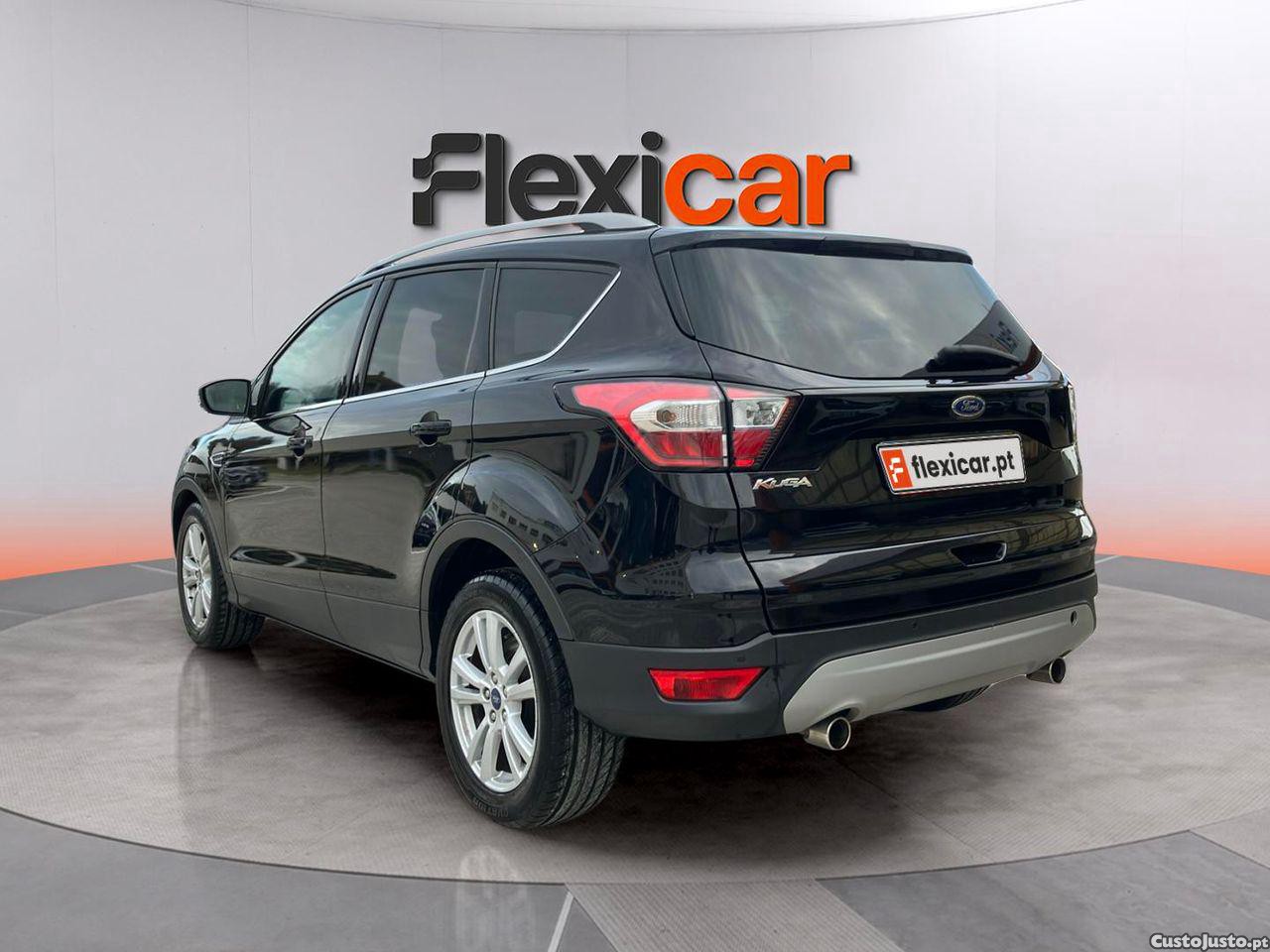 Ford Kuga 1.5 TDCi EcoBlue Titanium — fotografia 14