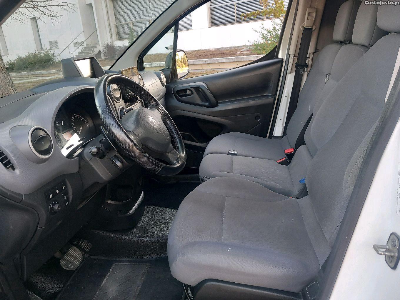 Peugeot Partner 1.6 hdi 90 cv — fotografia 4