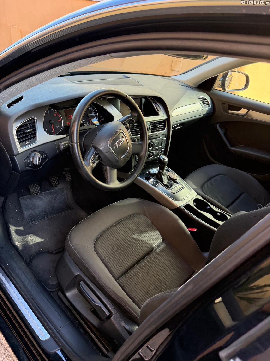 Audi A4 B8 - 10 foto 3