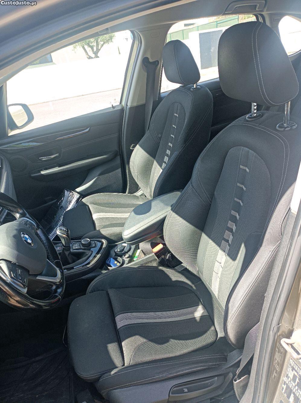 BMW 216 Active Tourer M Sport — photo 4