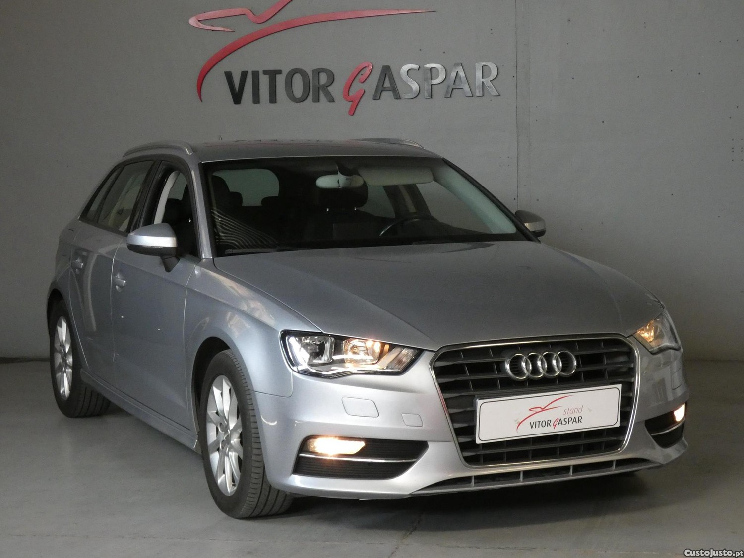 Audi A3 Sportback 1.6 TDI Advance Ultra - 14 foto 2