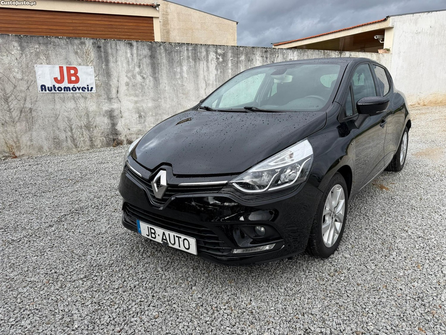 Renault Clio 0.9 TCE Limited — photo 2