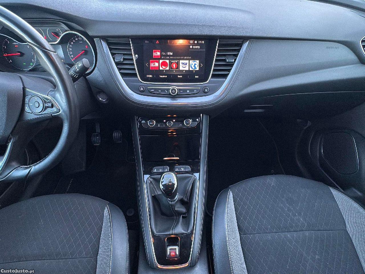 Opel Grandland X 1.2 T Ultimate — fotografia 5