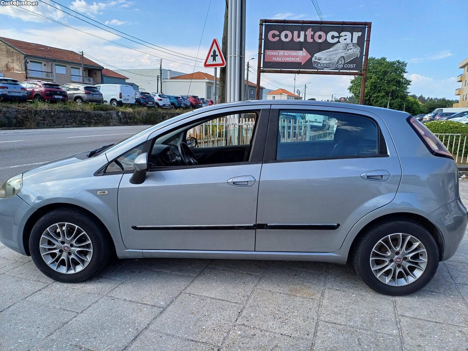Fiat Grande Punto Gasolina e Gpl( Viatura Nacional ) — fotografia 5