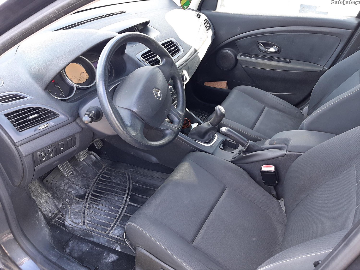 Renault Mégane 1.5 — fotografia 3