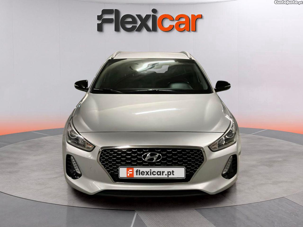 Hyundai i30 CW 1.6 CRDI 110 COMFORT PLUS — fotografia 18