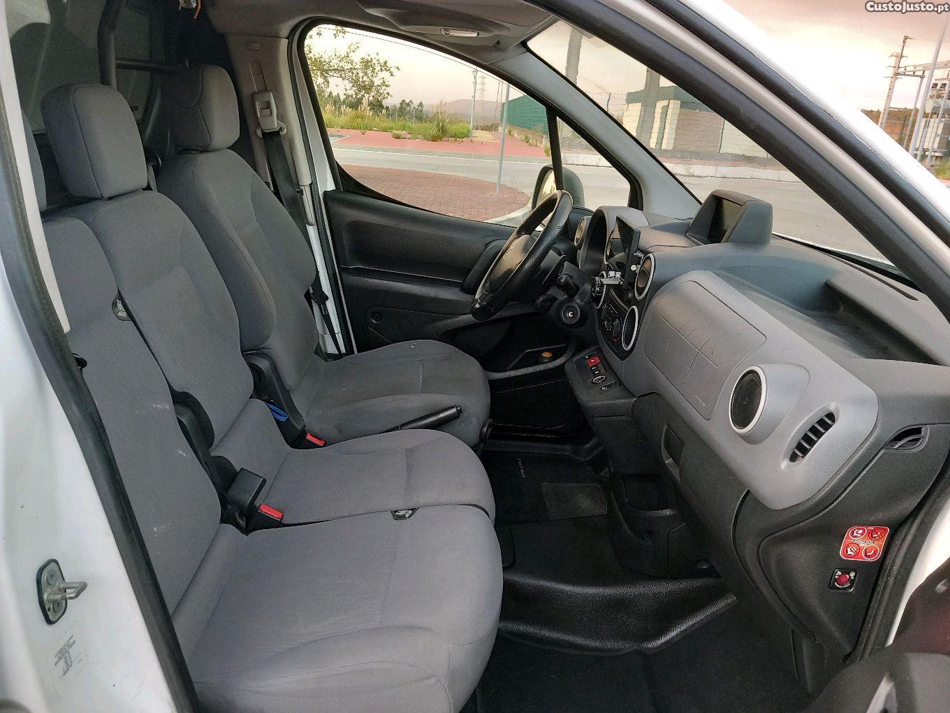 Peugeot Partner 1.6 hdi 90 cv — fotografia 3
