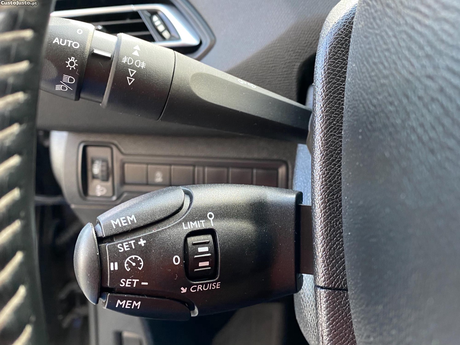 Peugeot 308 SW 1.5 BLUEHDI STYLE 102 CV - NACIONAL - 75084 KM — fotografia 20
