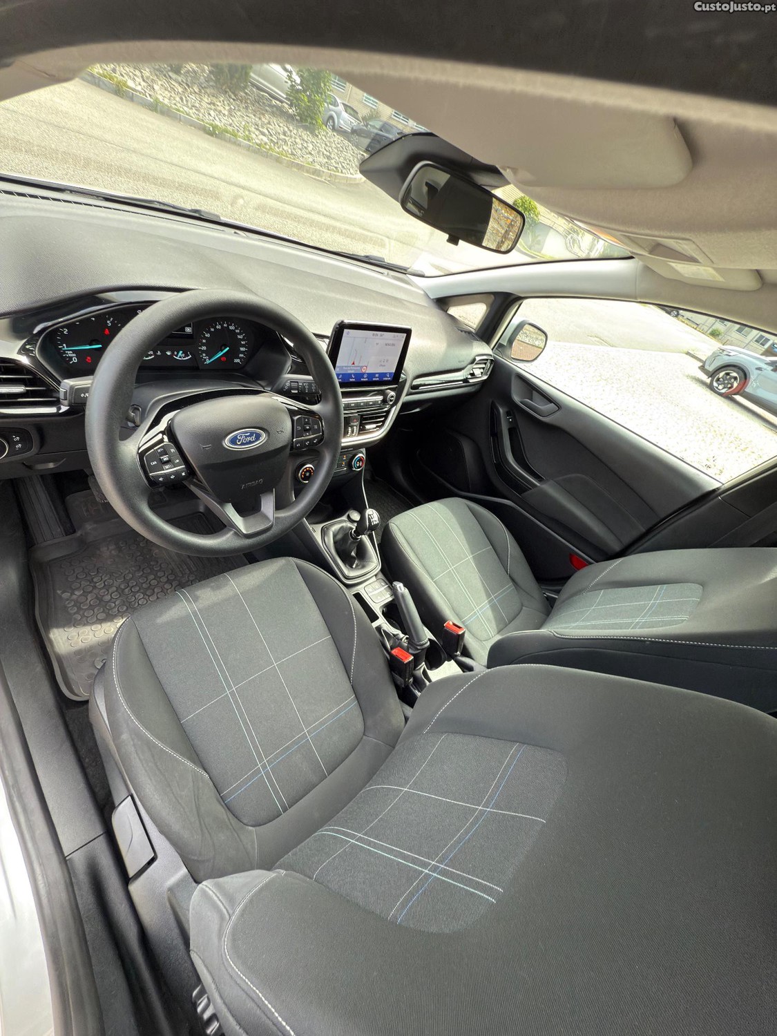 Ford Fiesta 1.0 EcoBoost S&S — fotografia 4