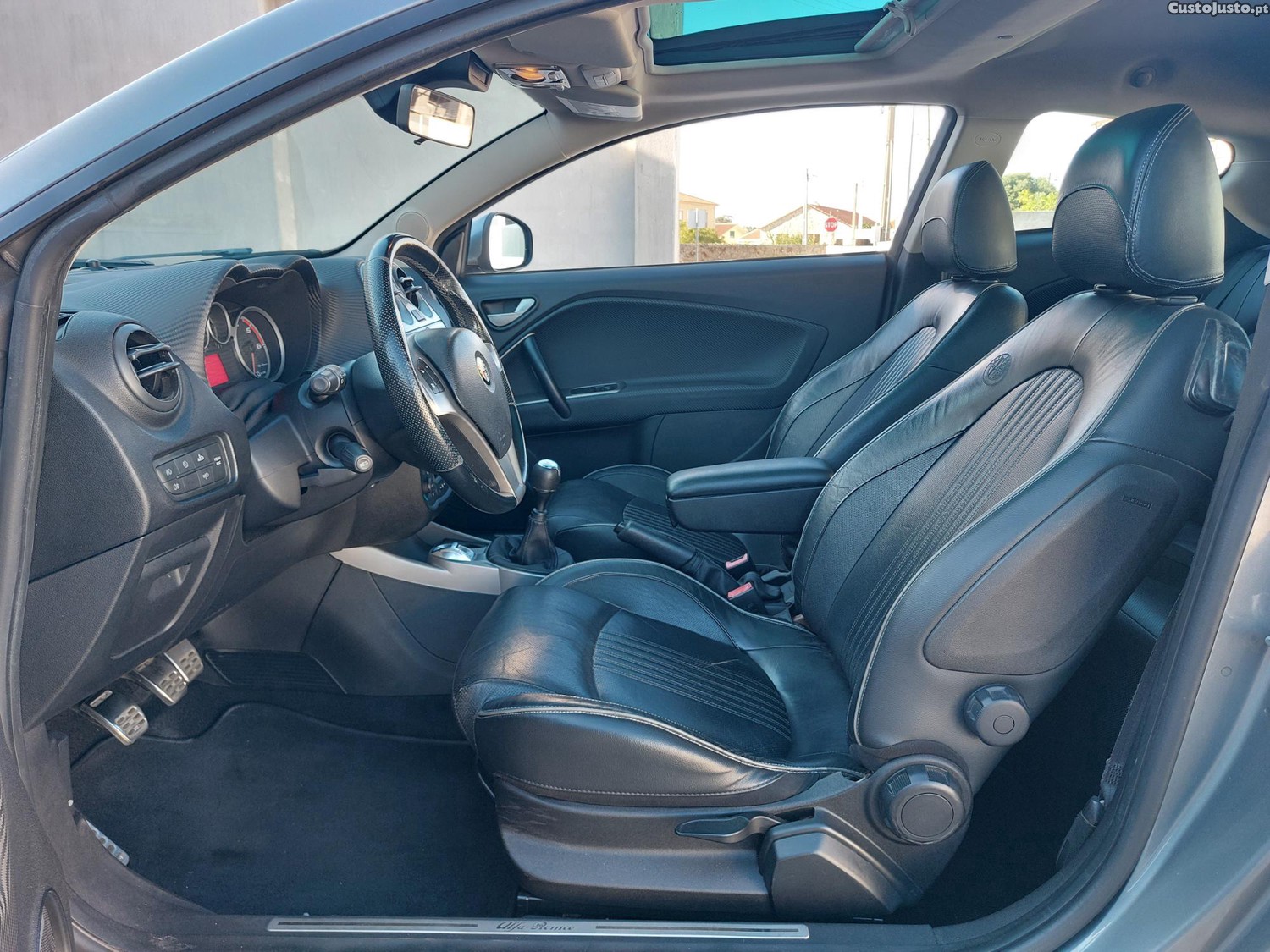 Alfa Romeo Mito 1.3 JTDm Distinctive — photo 5