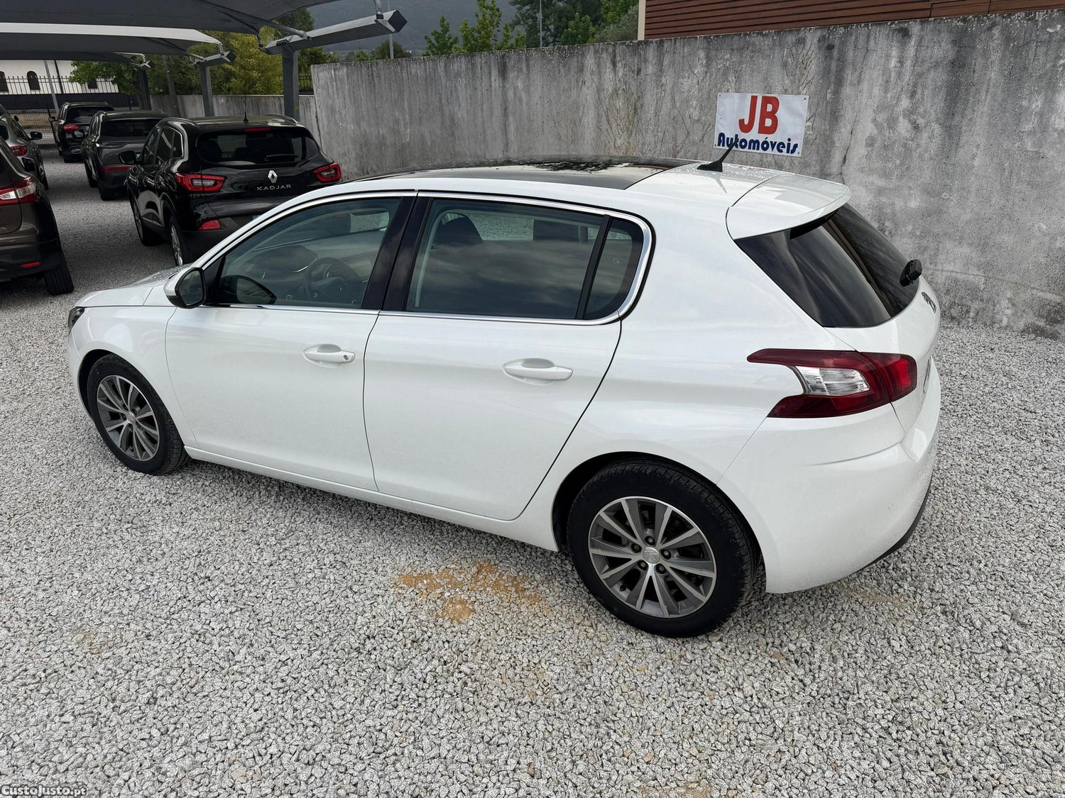 Peugeot 308 1.6 BlueHDi Allure — fotografia 4