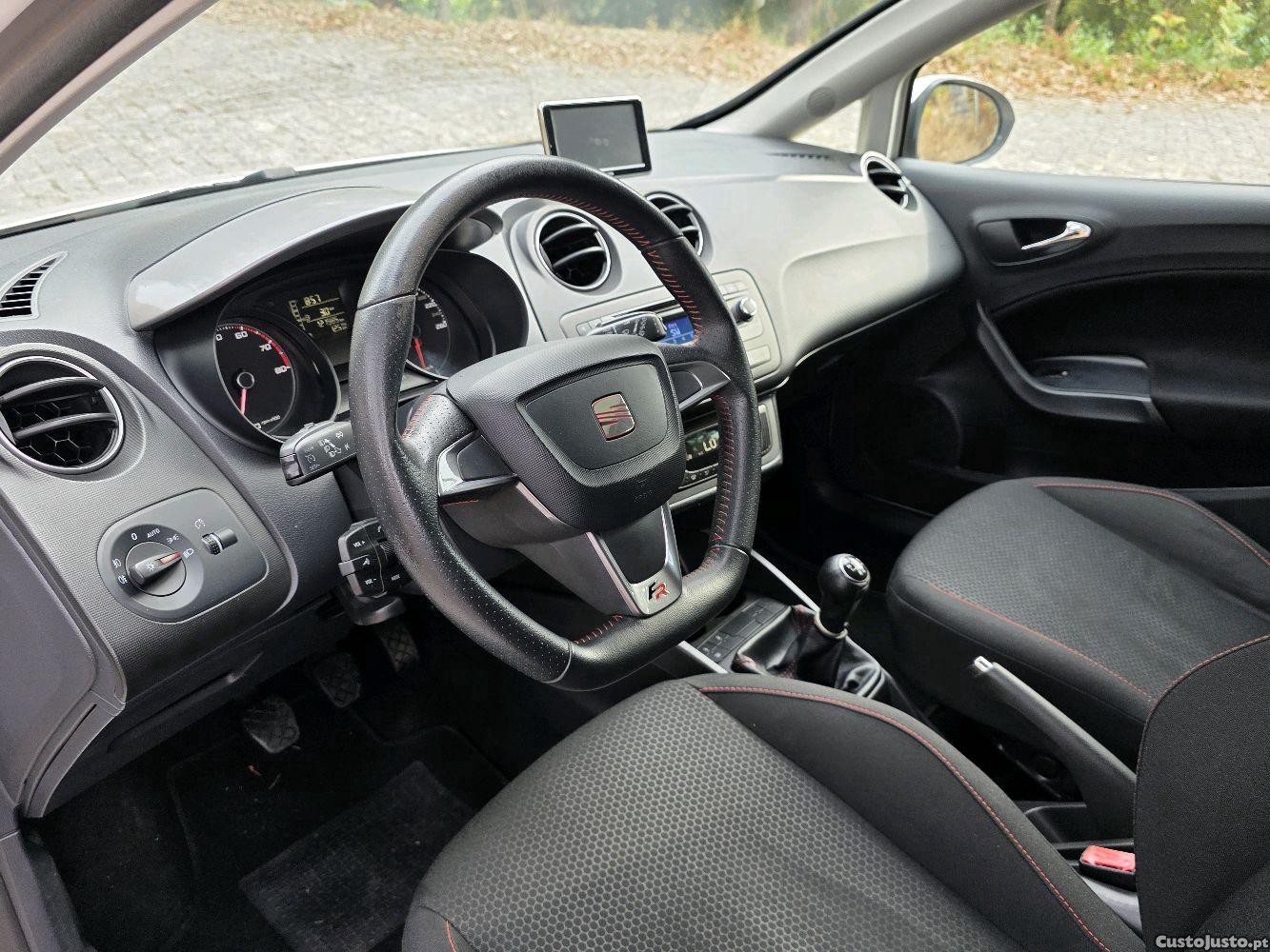 SEAT Ibiza 1.2 TSI FR — fotografia 6