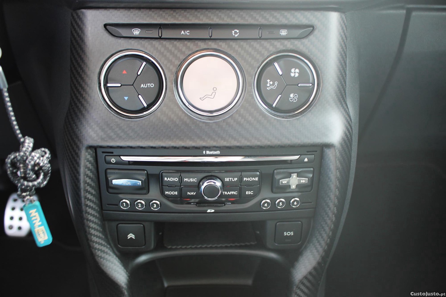 Citroën DS3 Racing 1.6 THP — fotografia 2