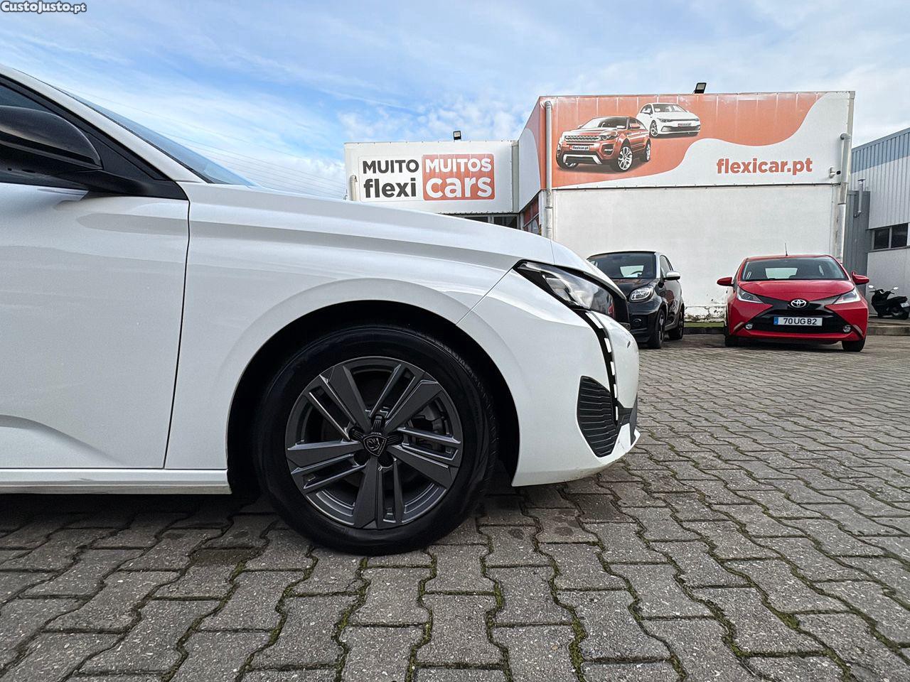 Peugeot 308 1.5 BlueHDi Active Pack — fotografia 8