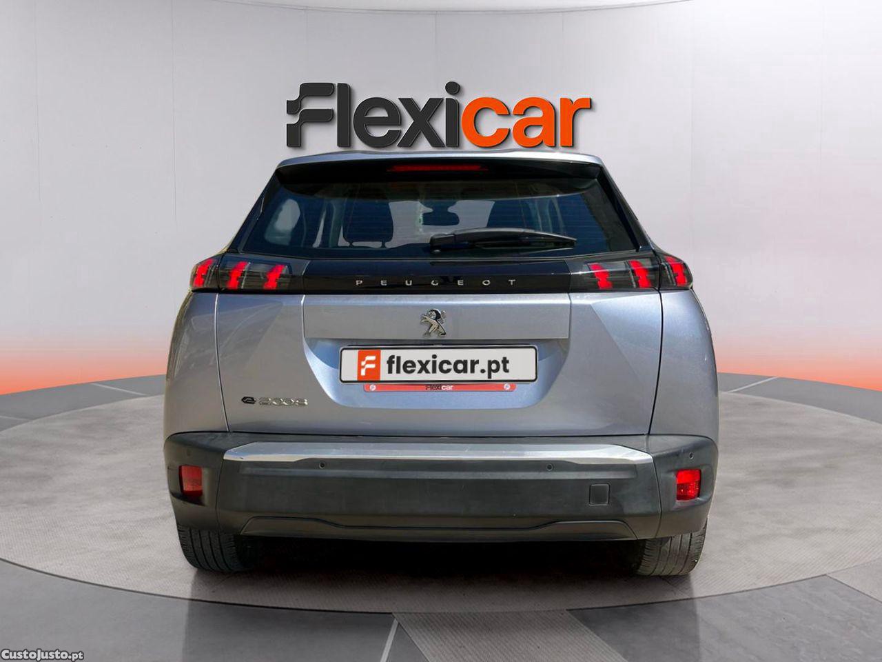 Peugeot 2008 50 kWh Active Pack — fotografia 14