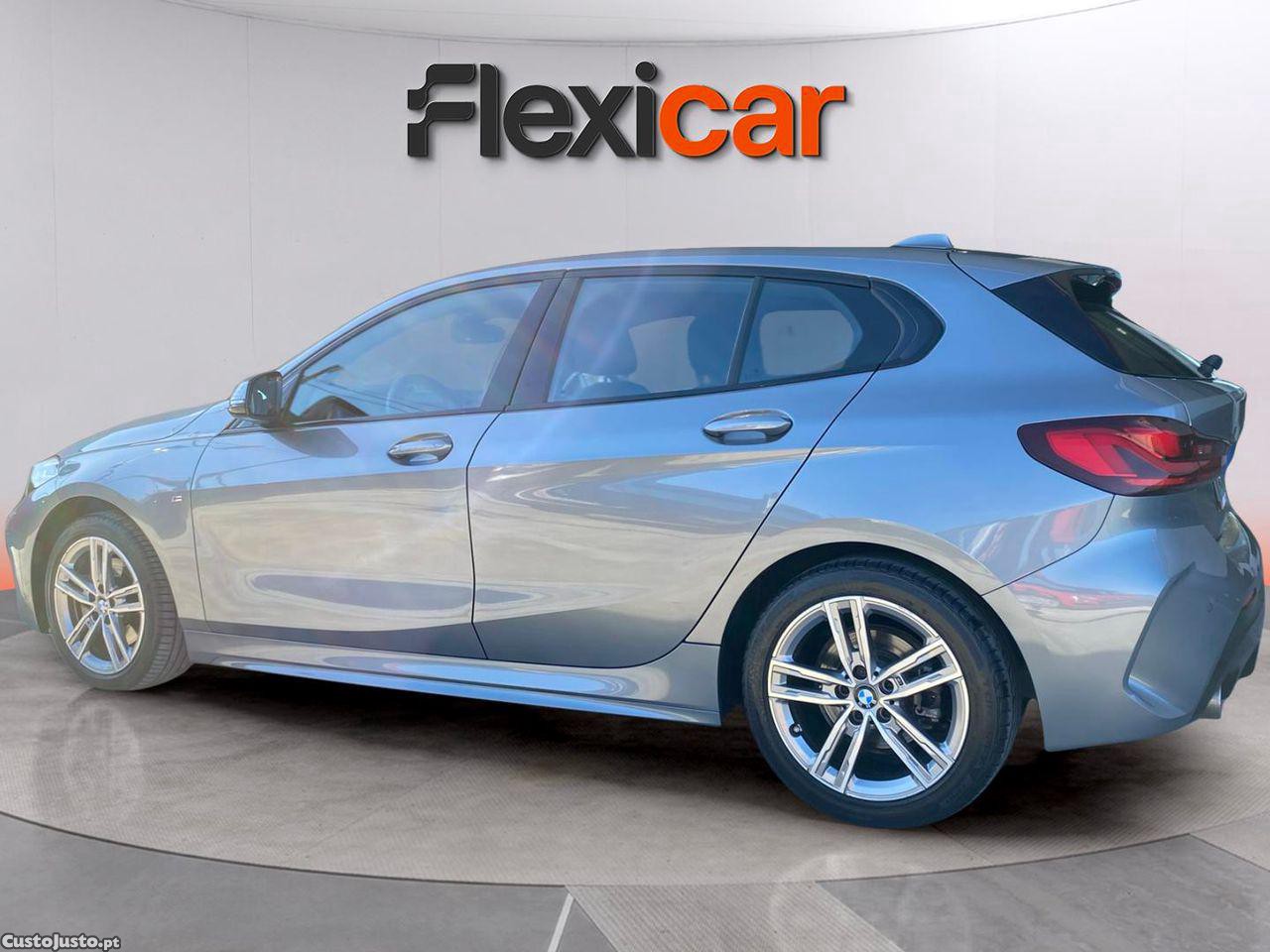 BMW 116 d Pack Desportivo M — fotografia 17