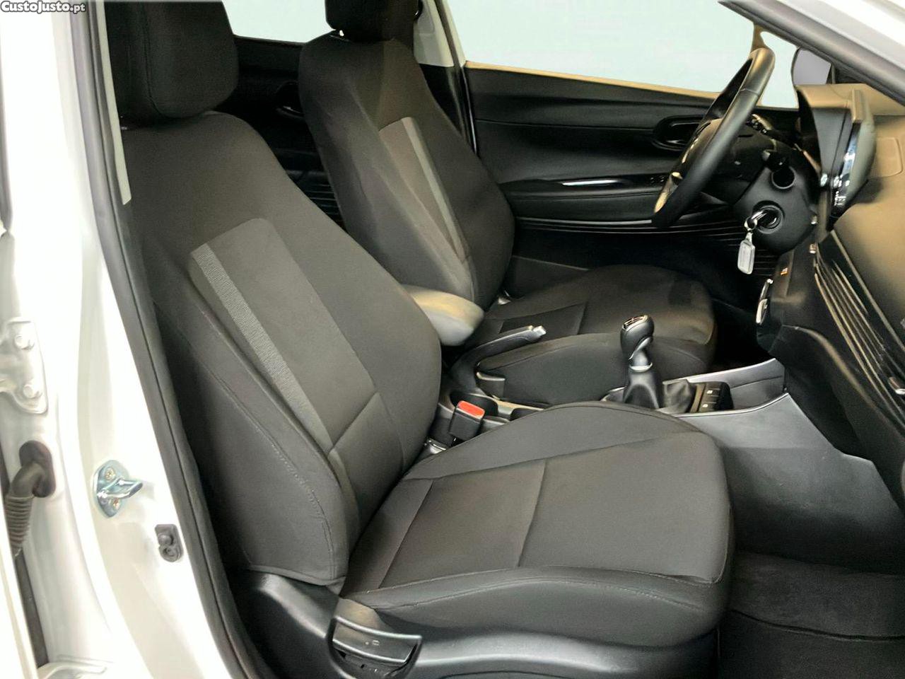 Hyundai i20 1.0 T-GDI Style Plus — fotografia 8