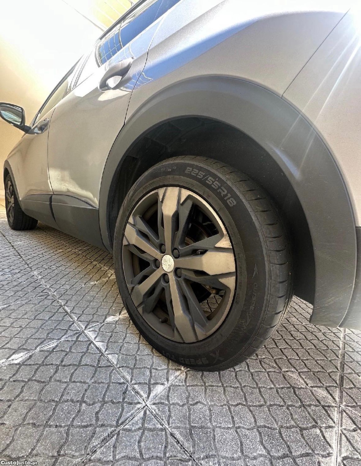 Peugeot 3008 1.2 pure tech — photo 2