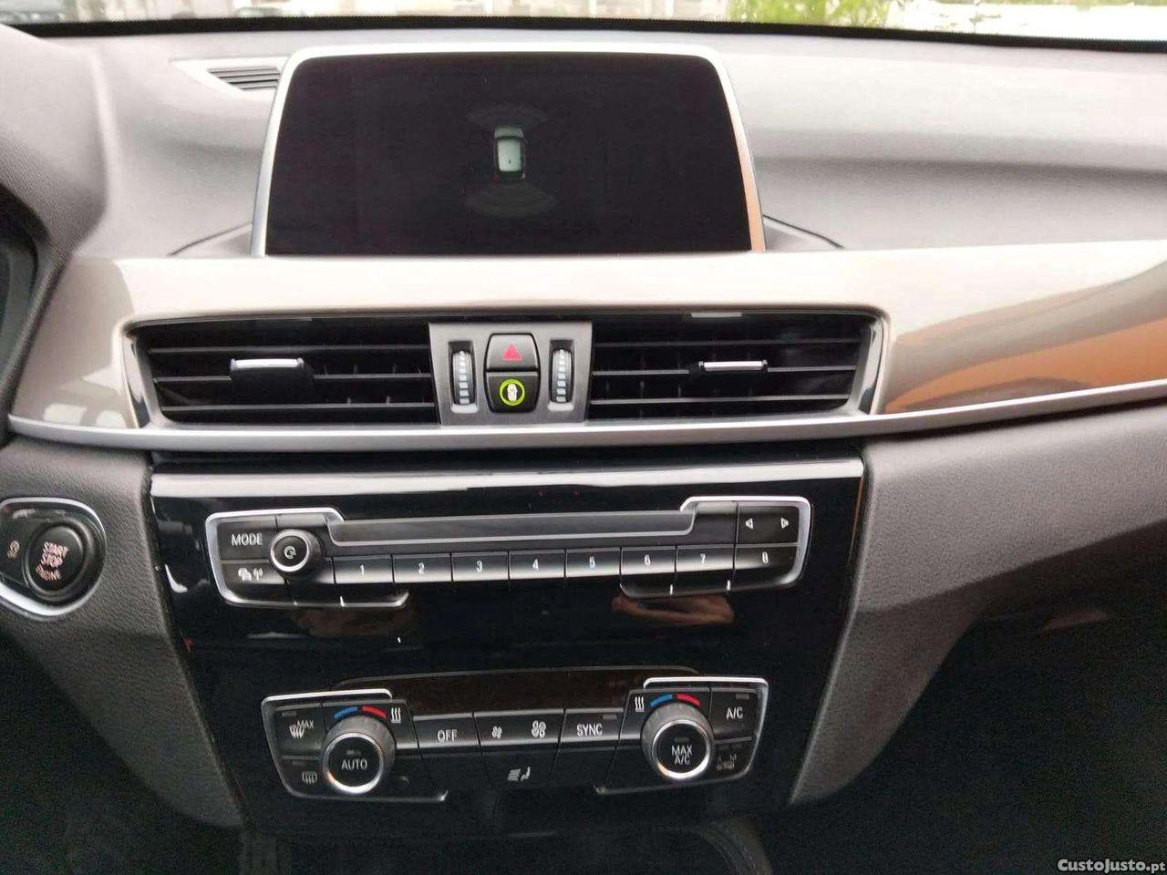 BMW X1 16d sDrive Auto — fotografia 13