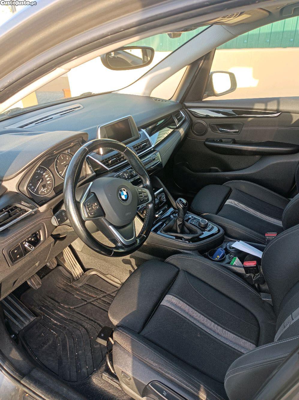 BMW 216 Active Tourer M Sport — photo 2
