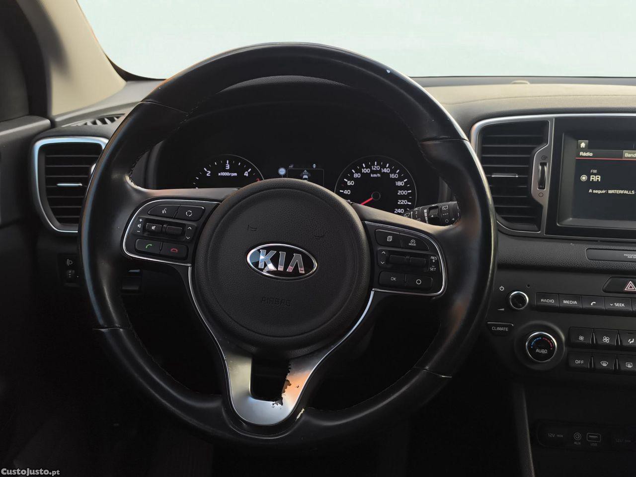 Kia Sportage 1.7 CRDI ISG TX — fotografia 6