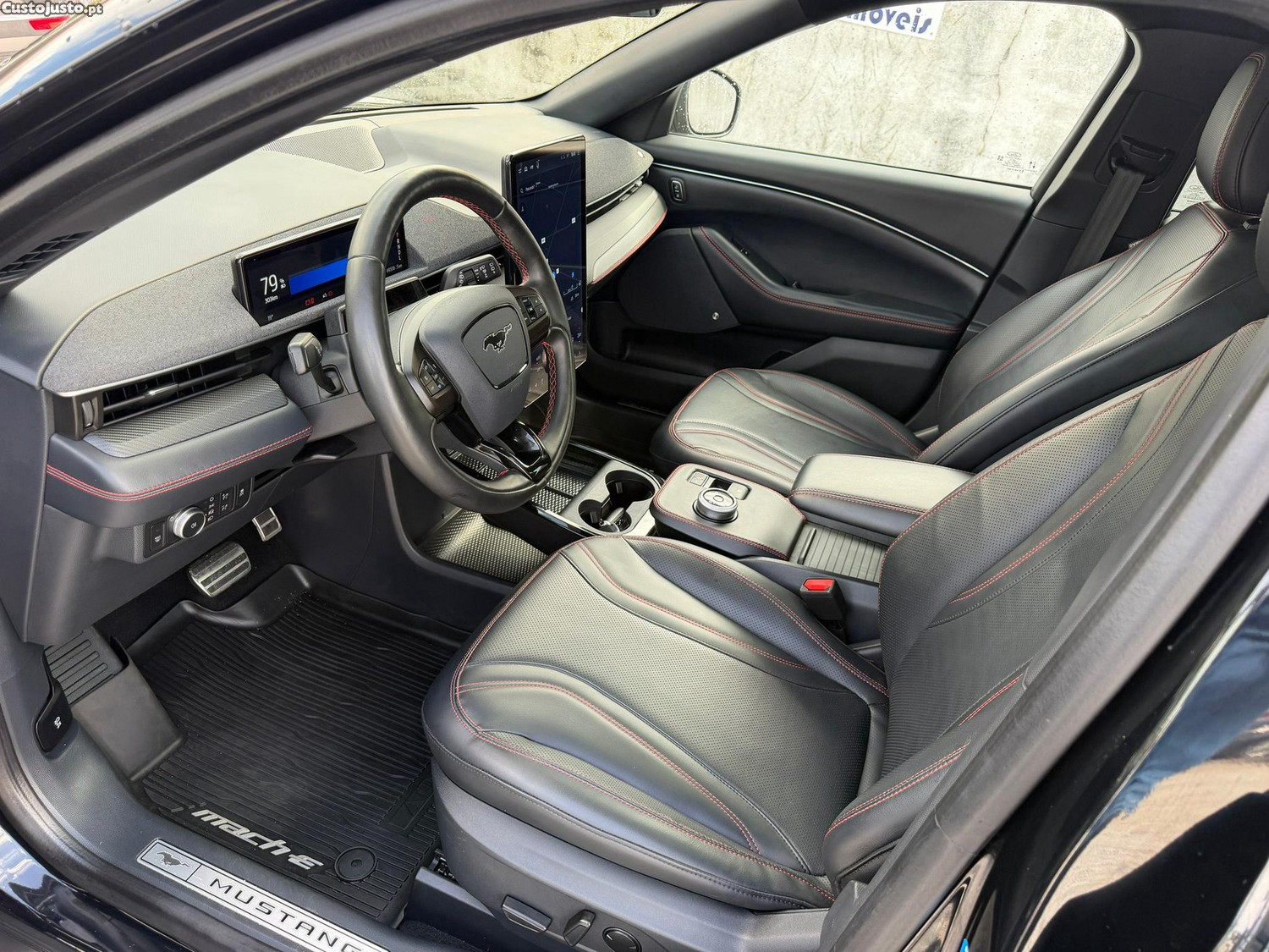 Ford Mustang Mach-E 75.7 kWh Premium AWD — fotografia 11