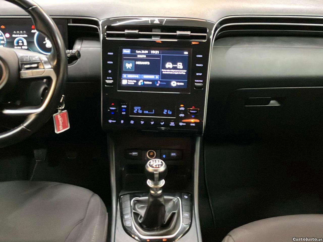 Hyundai Tucson 1.6 T-GDI PREMIUM — fotografia 13