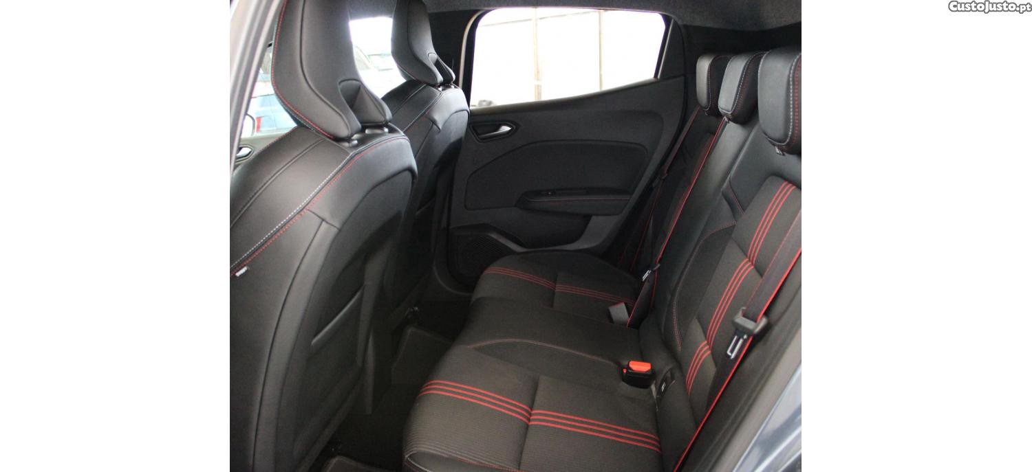 Renault Clio 1.0 Tce RSLine — fotografia 13
