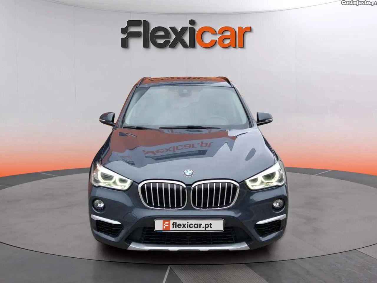 BMW X1 16d sDrive Auto — fotografia 17