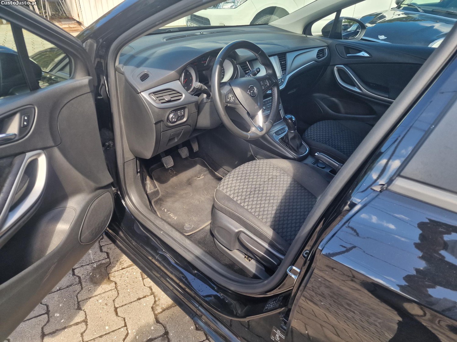 Opel Astra Eco D Edition S — fotografia 2