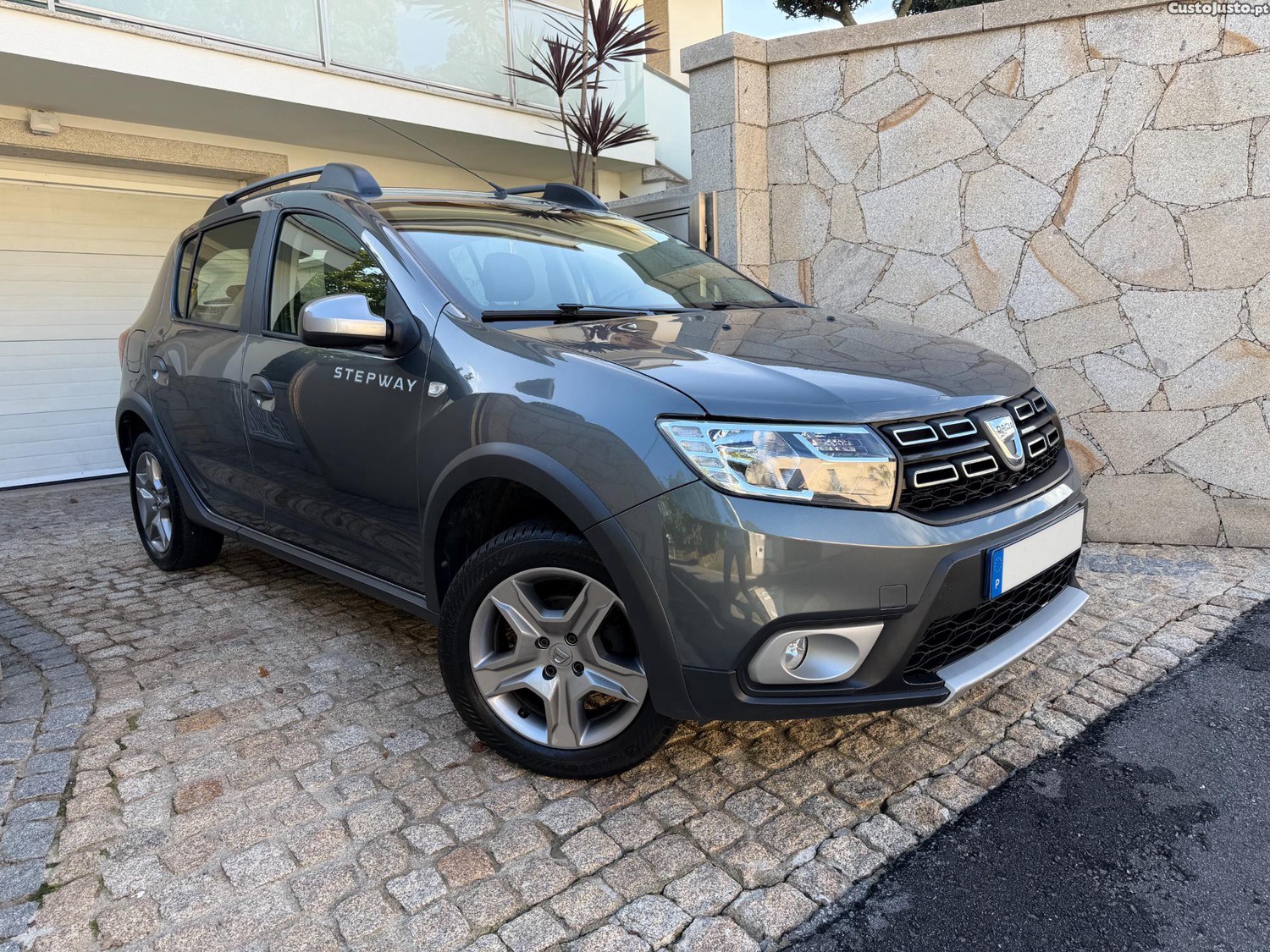 Dacia Sandero Stepway 0.9Tce Celebration — photo 3