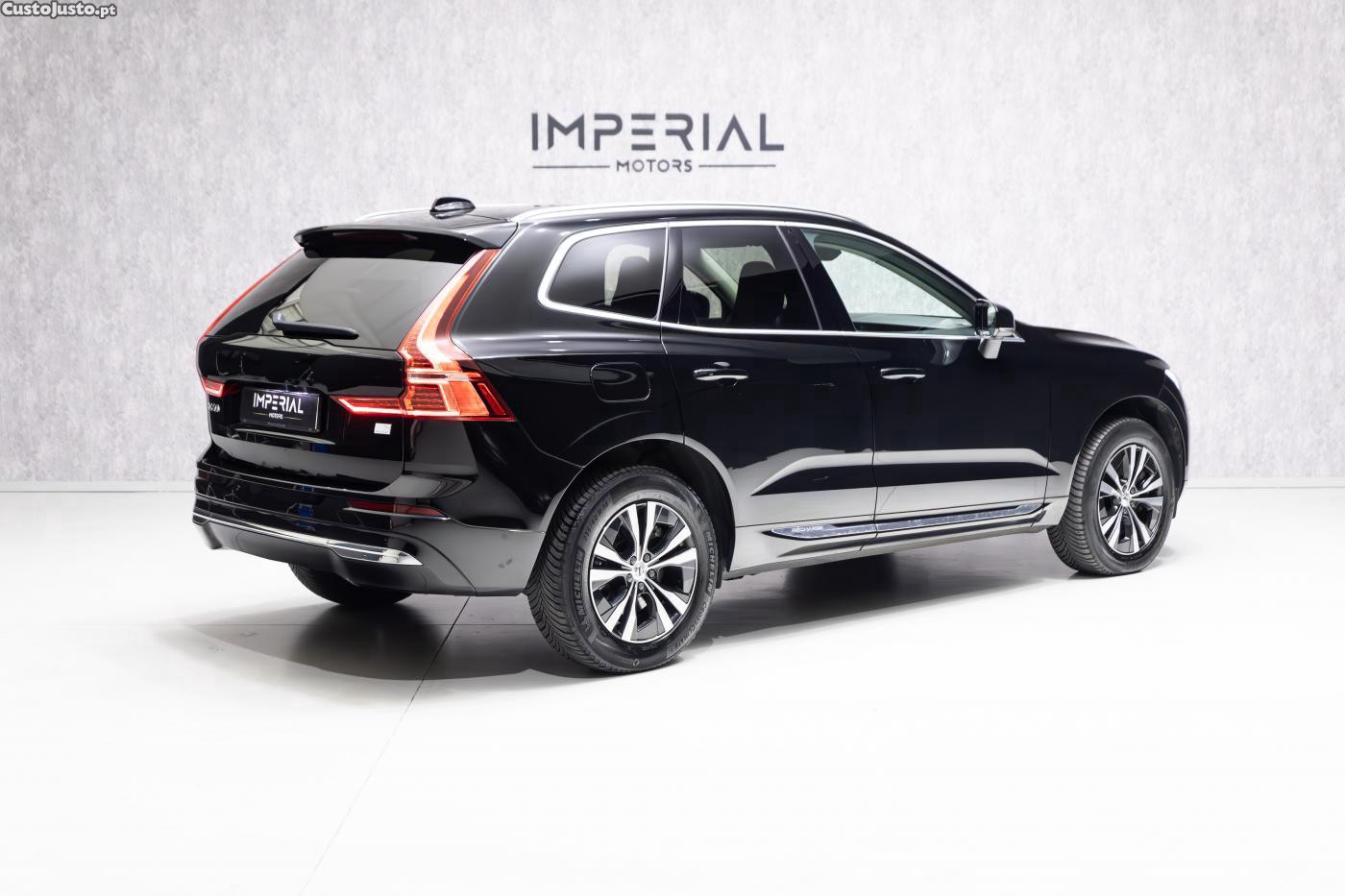 Volvo XC 60 2.0 T6 PHEV Core AWD — fotografia 21