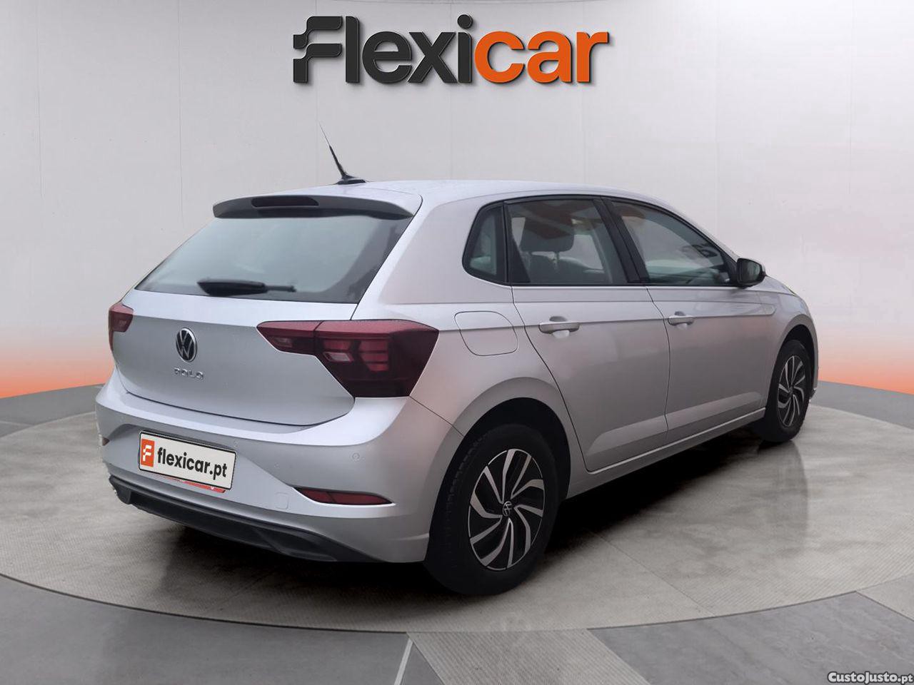 Volkswagen Polo 1.0 TSI Life — fotografia 11