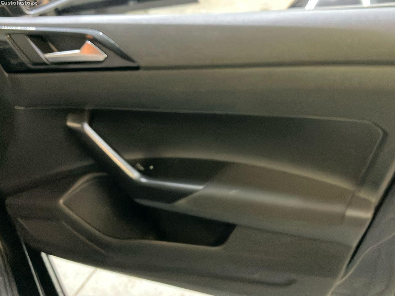 Volkswagen Polo 1.0 TSI Life — fotografia 4