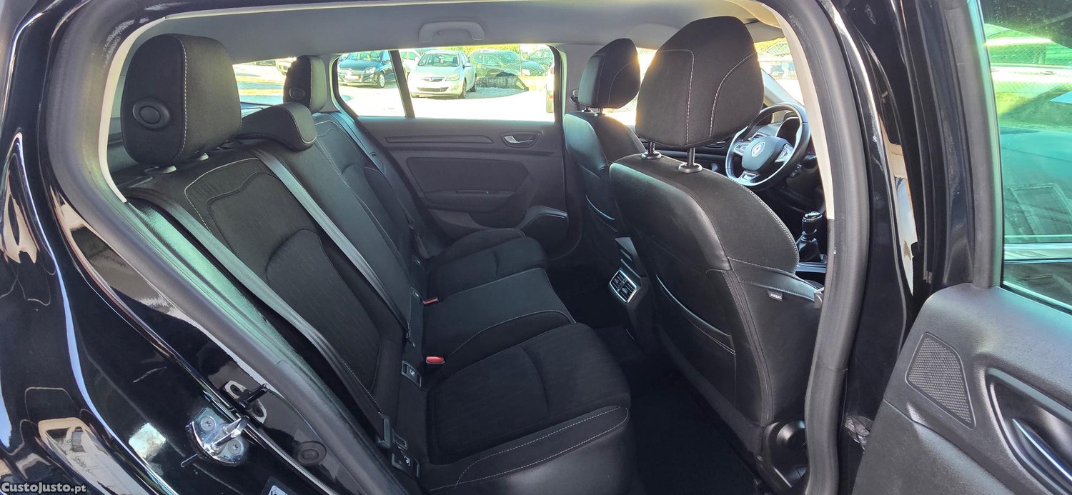 Renault Mégane Sport Tourer Limited 115Cv — fotografia 13