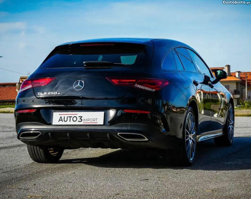 Mercedes-Benz CLA 250 e SB AMG — fotografia 9