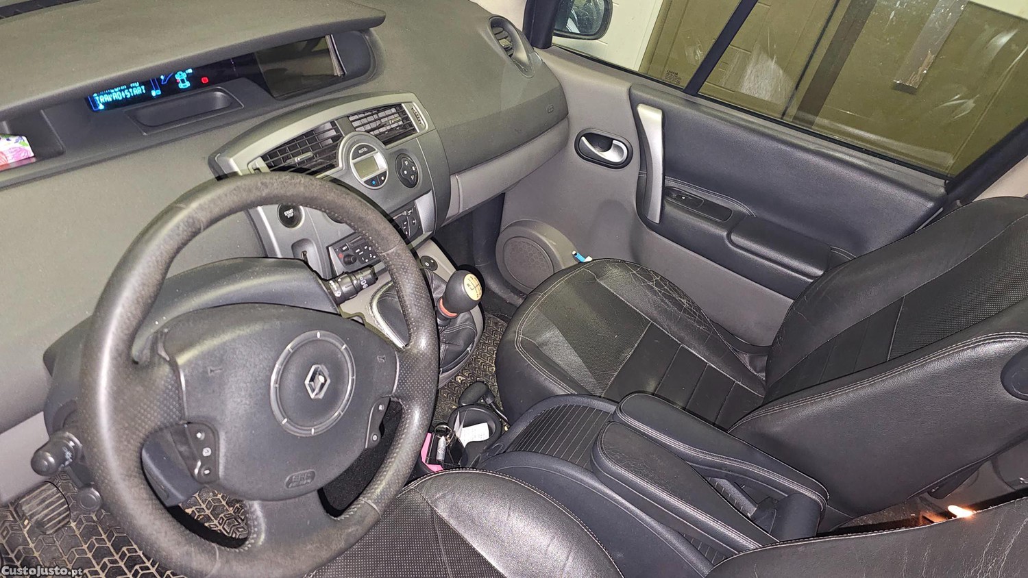 Renault Scénic 7 lugares full extras - 08