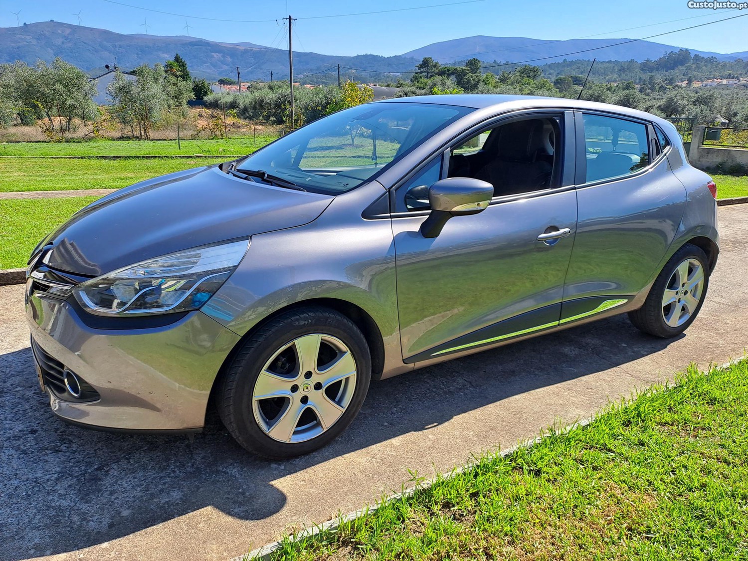 Renault Clio IV — fotografia 7