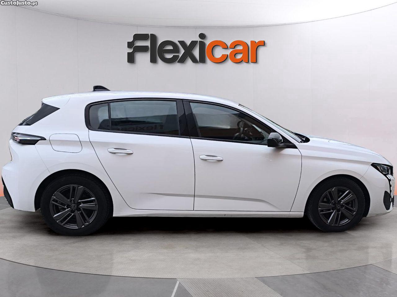 Peugeot 308 1.5 BlueHDi Active Pack — fotografia 10