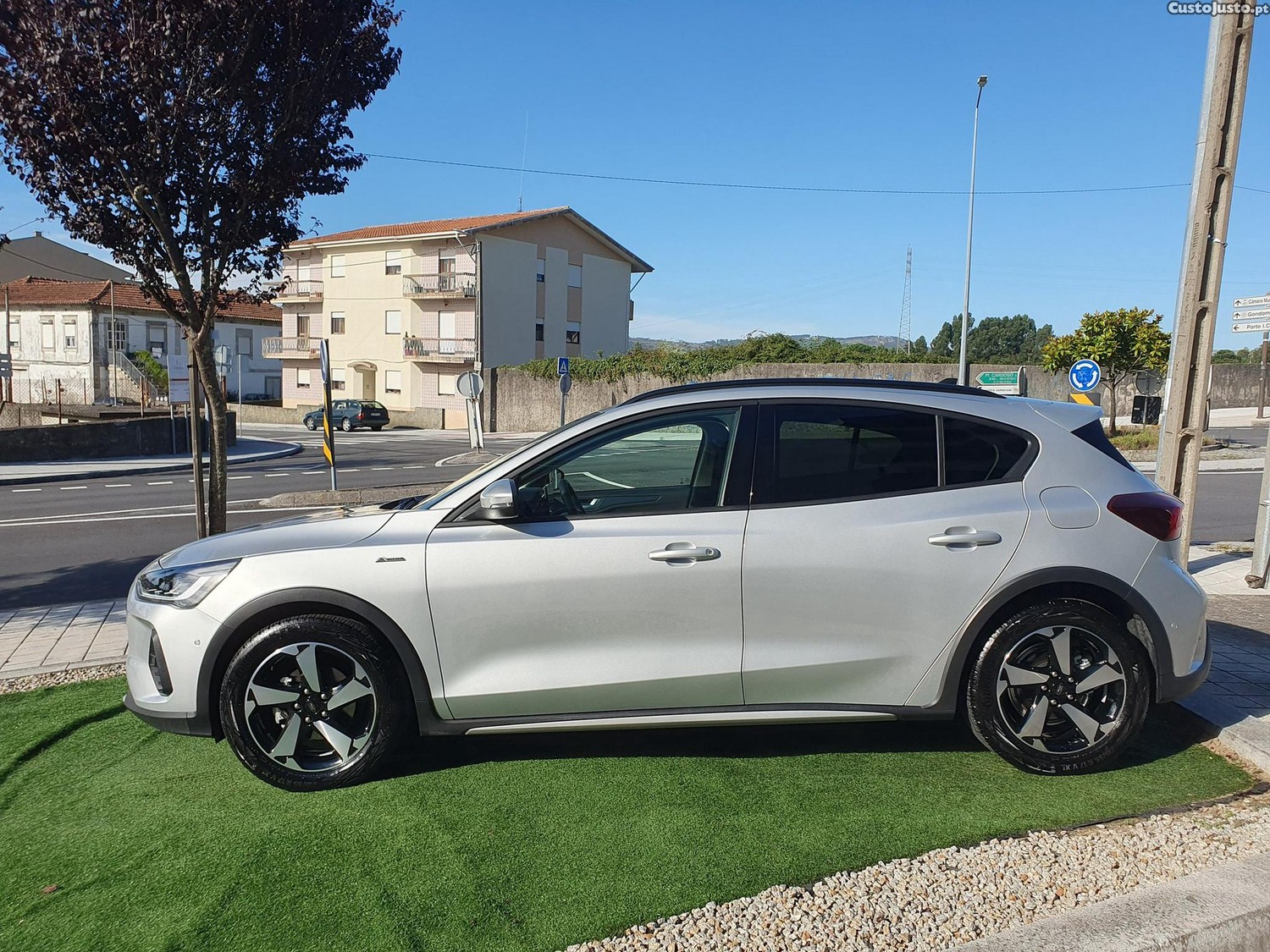 Ford Focus 1.0 EcoBoost MHEV Active - 23 foto 5