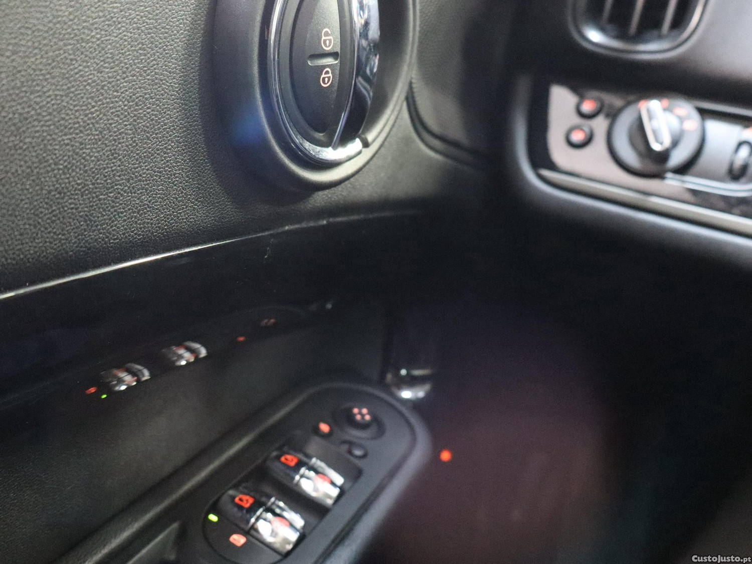 MINI Countryman Cooper SE ALL4 Auto — fotografia 3