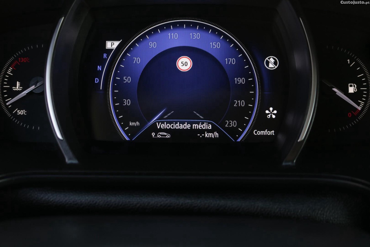 Renault Mégane Sport Tourer 1.5 Blue DCI GT Line EDC 115cv — fotografia 19