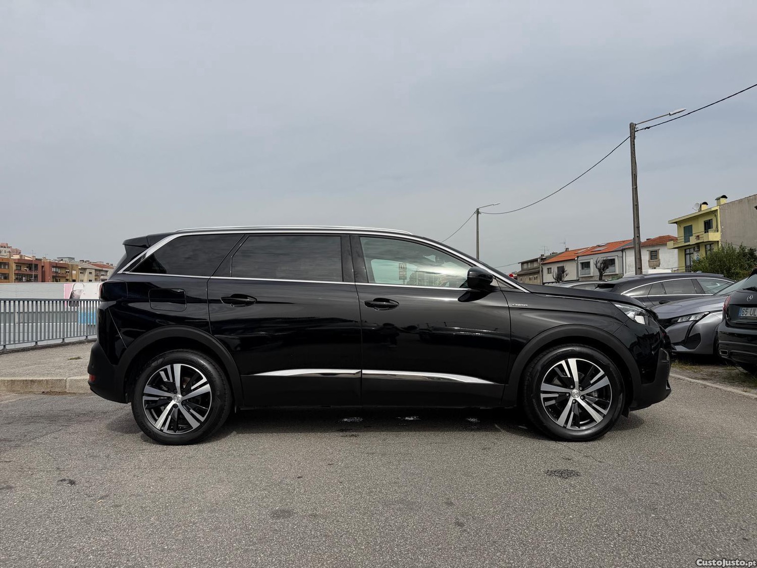 Peugeot 5008 1.5 BlueHDi GT Line J19 EAT8 — fotografia 23