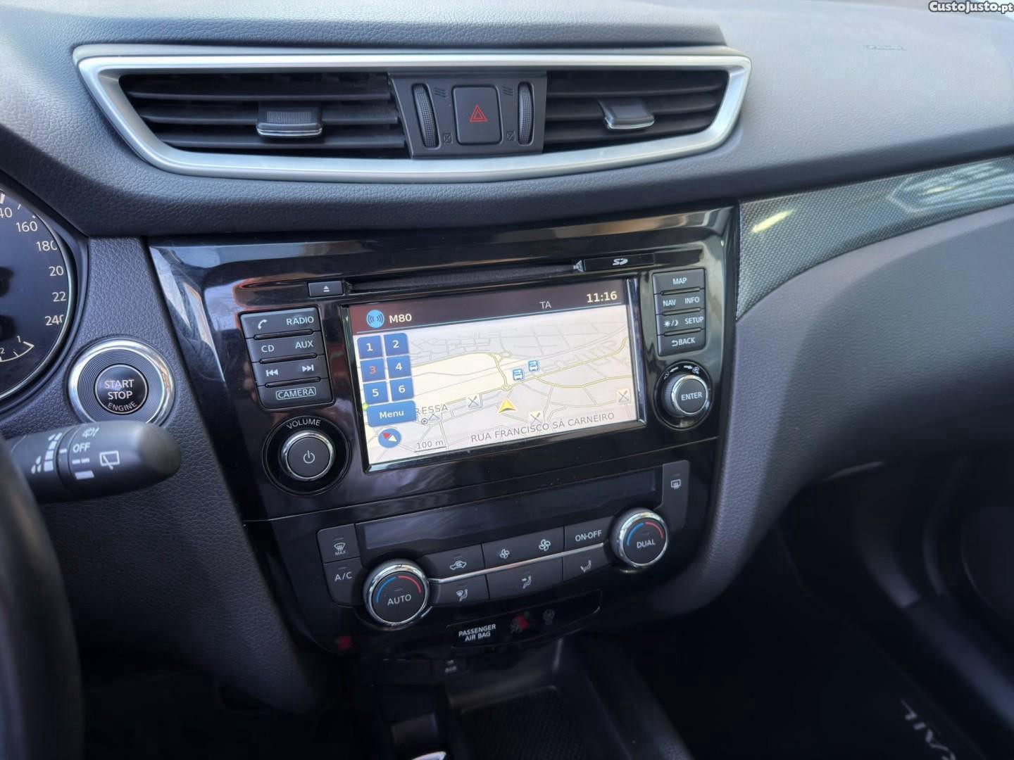 Nissan X-Trail 1.6 DCi Tekna — fotografia 6