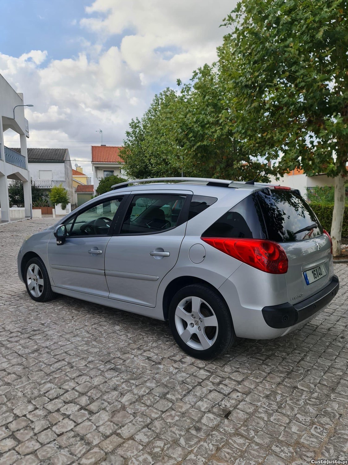 Peugeot 207 SW 1.6 HDI Sport - 09 foto 2