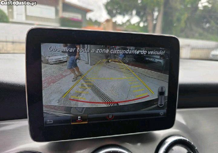 Mercedes-Benz CLA 200 CDi AMG Line Aut — fotografia 4